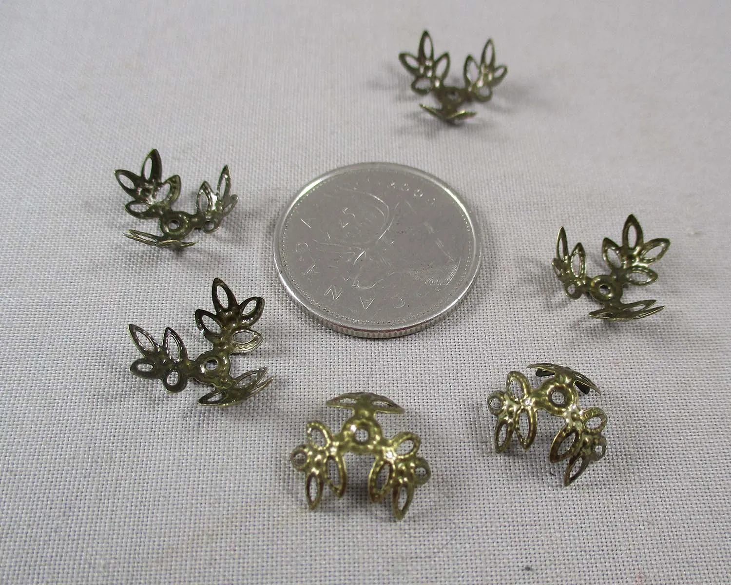 Antique Bronze 3 Petal Bead Cap 60pcs (3035)