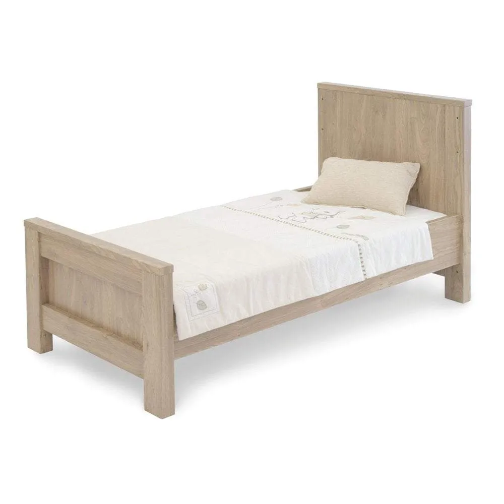 Baby Style Bordeaux Cot Bed - Oak