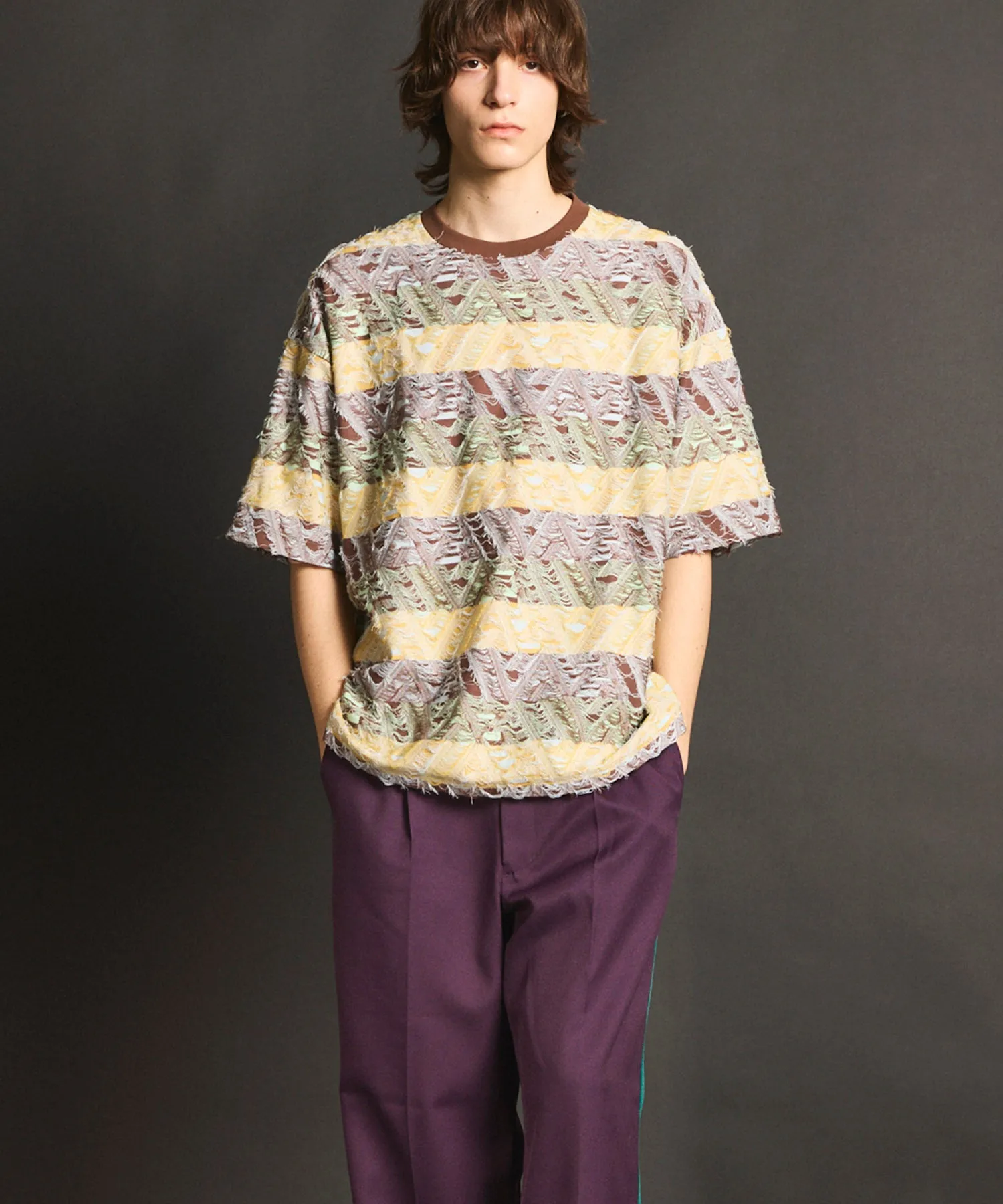 Geometry Border Back Cut Jacquard Prime-Over Crew Neck T-shirt