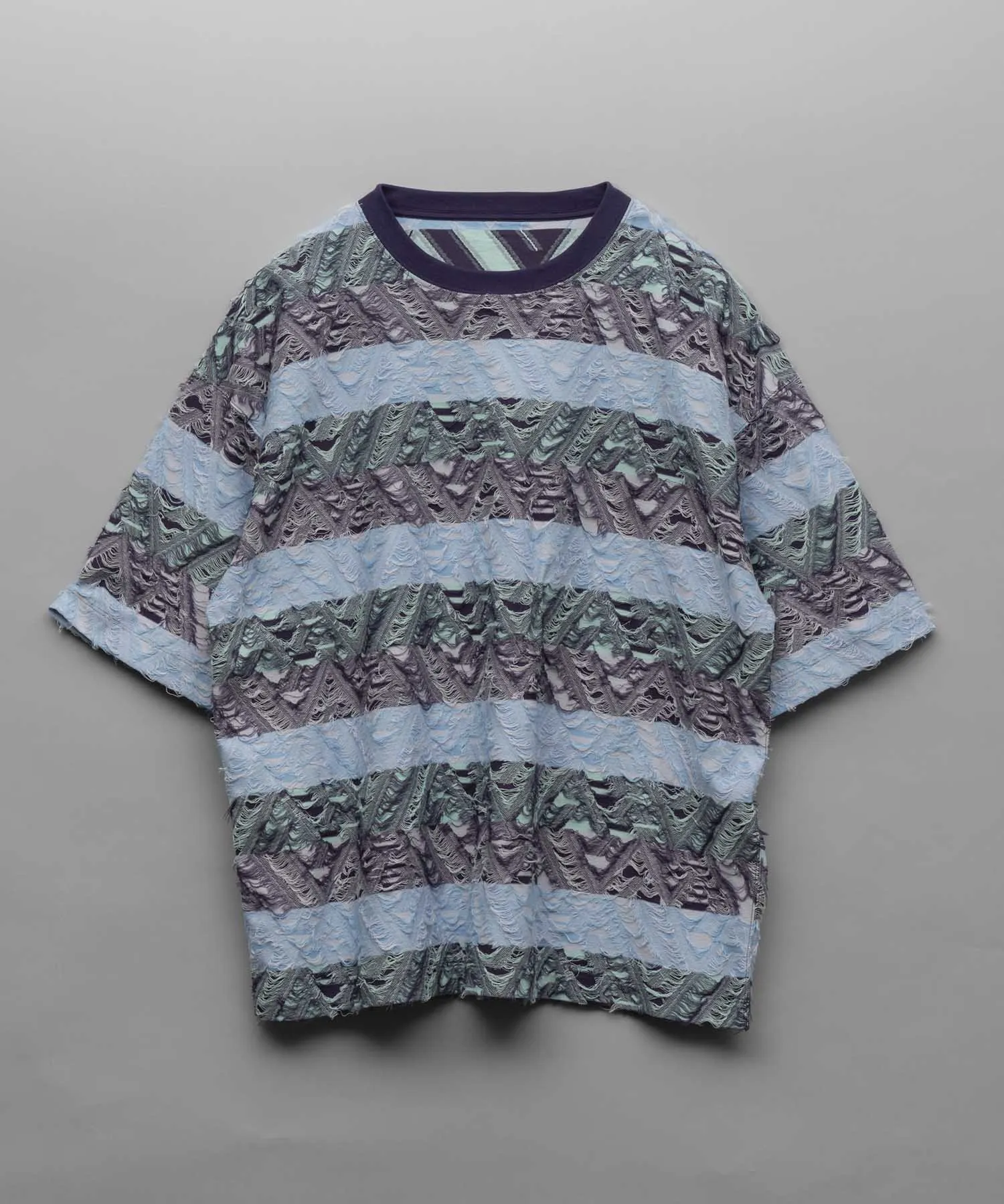 Geometry Border Back Cut Jacquard Prime-Over Crew Neck T-shirt