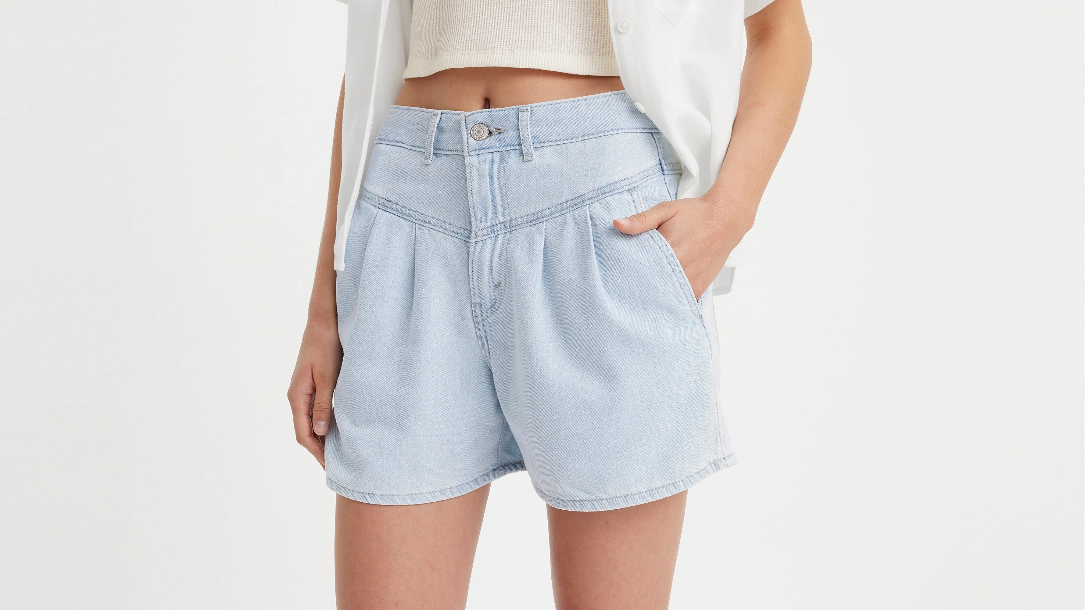 Levi's® Women's Featherweight Mom Shorts