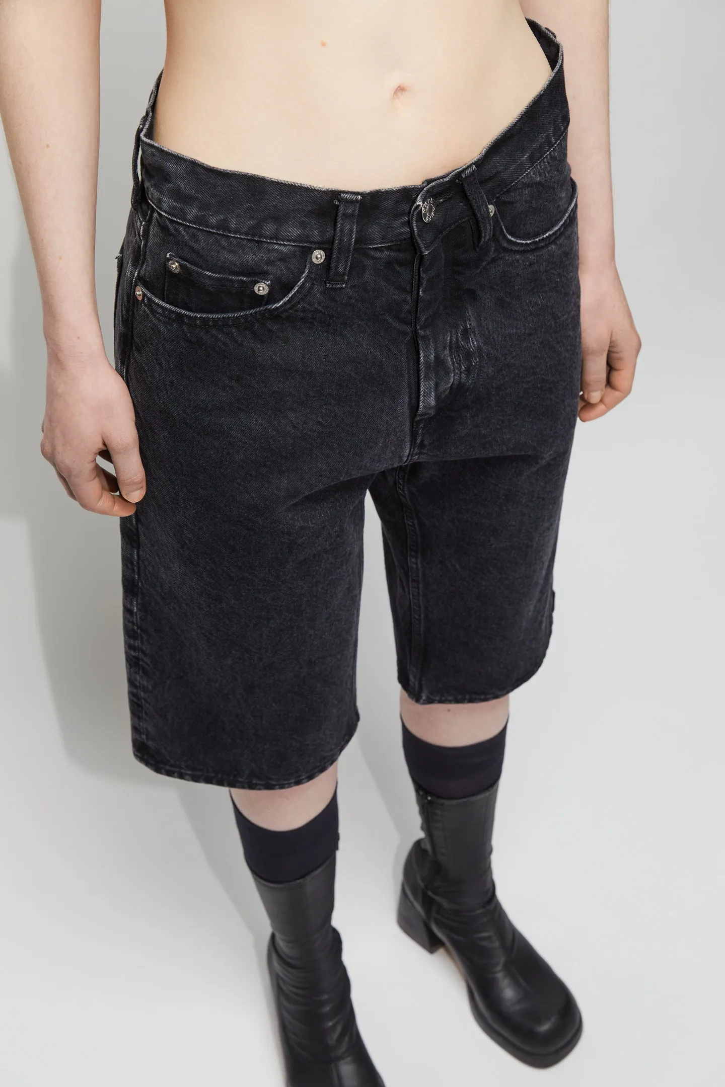 Loose-fit Jeans Shorts