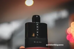 Prada- Luna Rossa Black